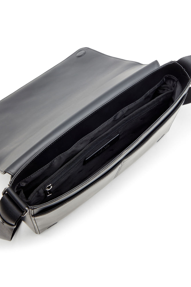 Dsl 3D-Messenger bag in brushed PU (3)