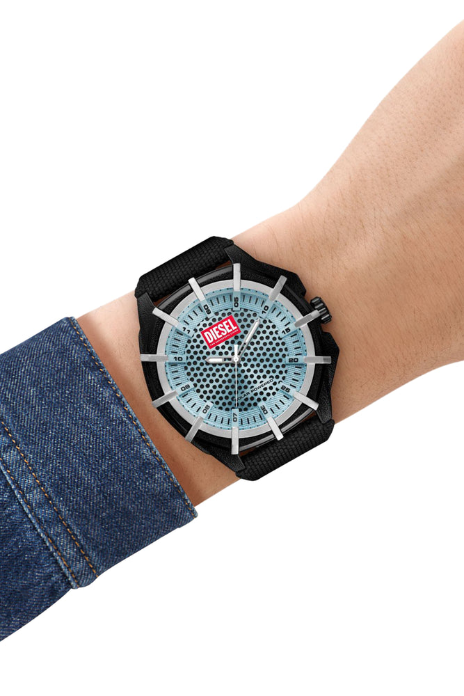 Framed solar-powered watch (3)