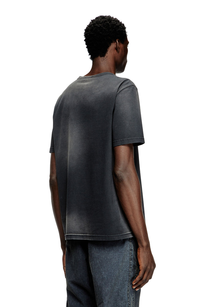 Faded T-shirt with cut-out Oval D (1)