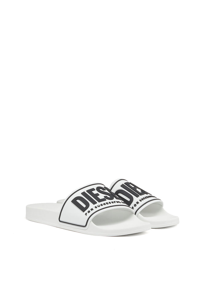 Sa-Mayemi-Pool slides with 3D logo (1)