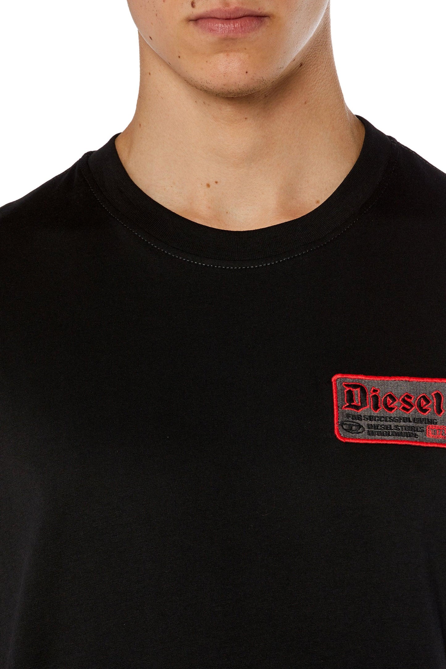 T-shirt with biker-style logo patch (2)