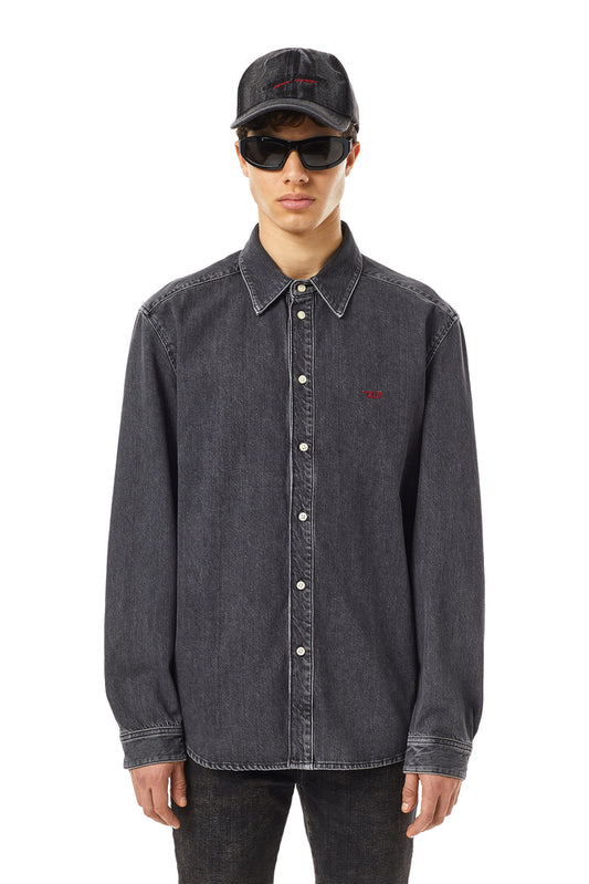 Shirt in denim