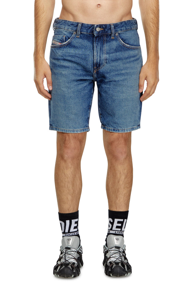 Slim denim shorts