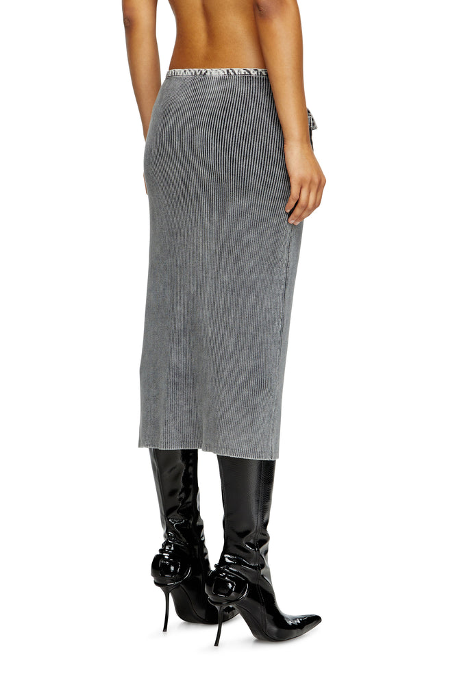 Knit Midi Skirt With Denim Cargo Pockets (1)