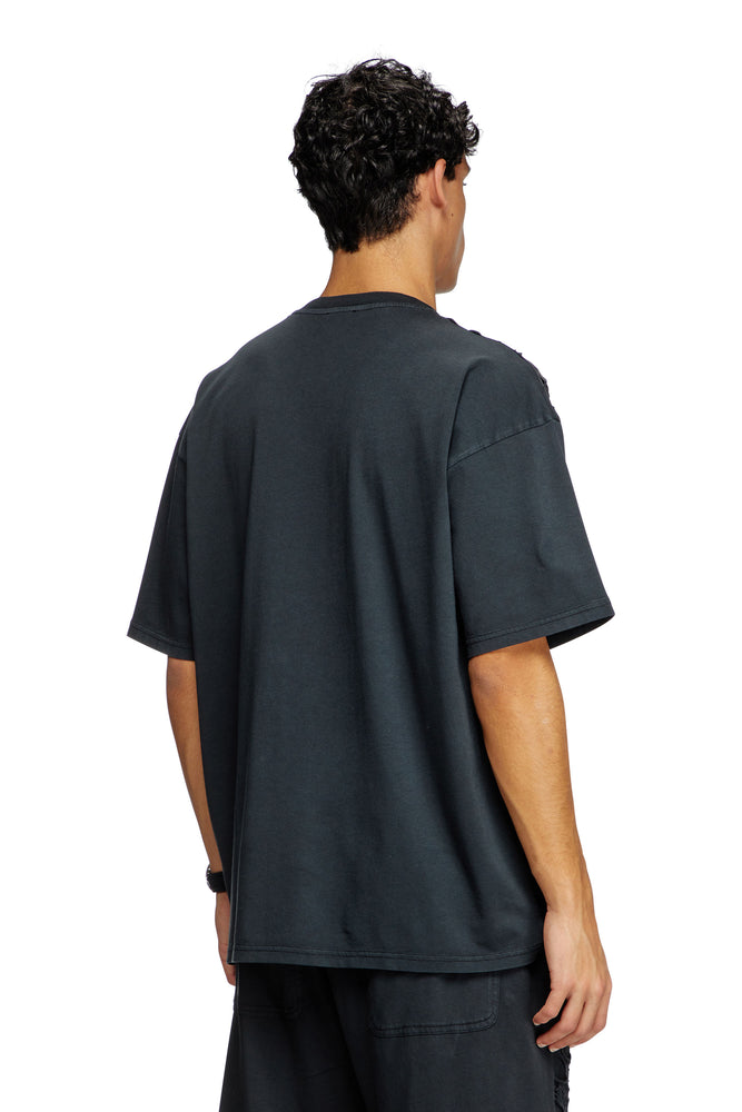 T-shirt with hole detail (1)