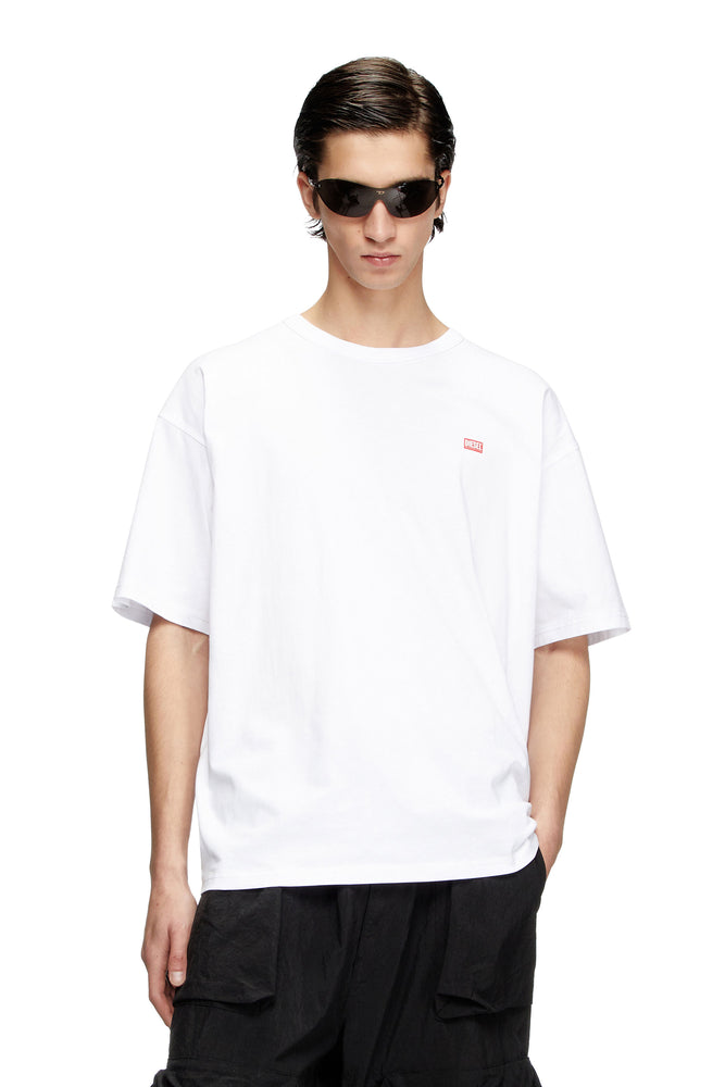 T-shirt with small logo