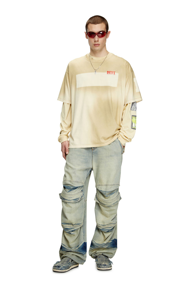 Dirty-effect T-shirt with contrast effects (2)