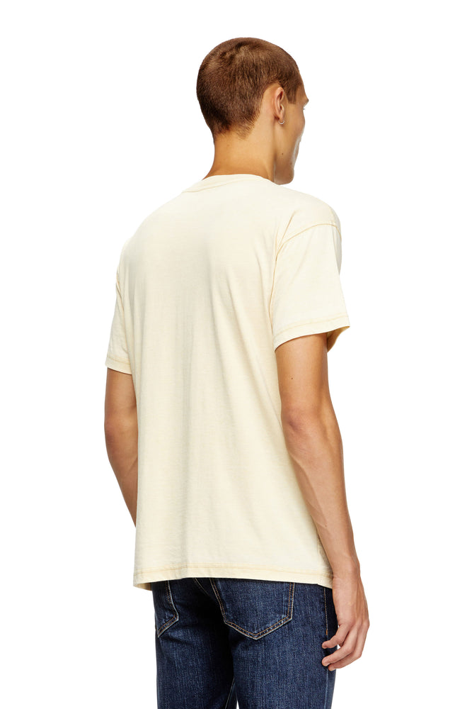 T-shirt with rhinestone graphic (1)