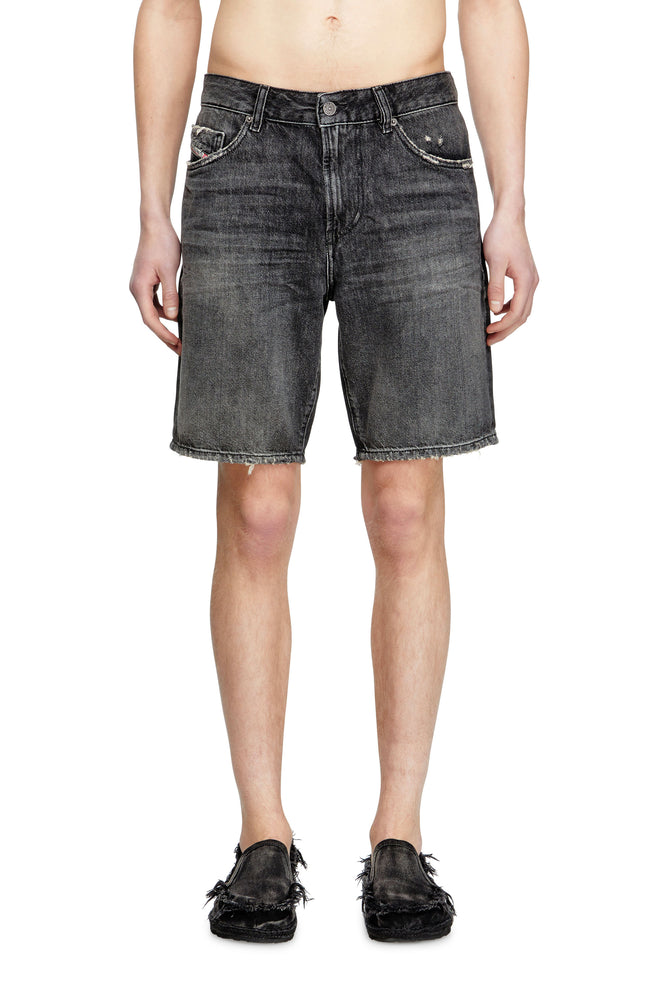 Slim denim shorts