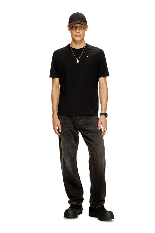 T-shirt with micro-embroidered logo (2)