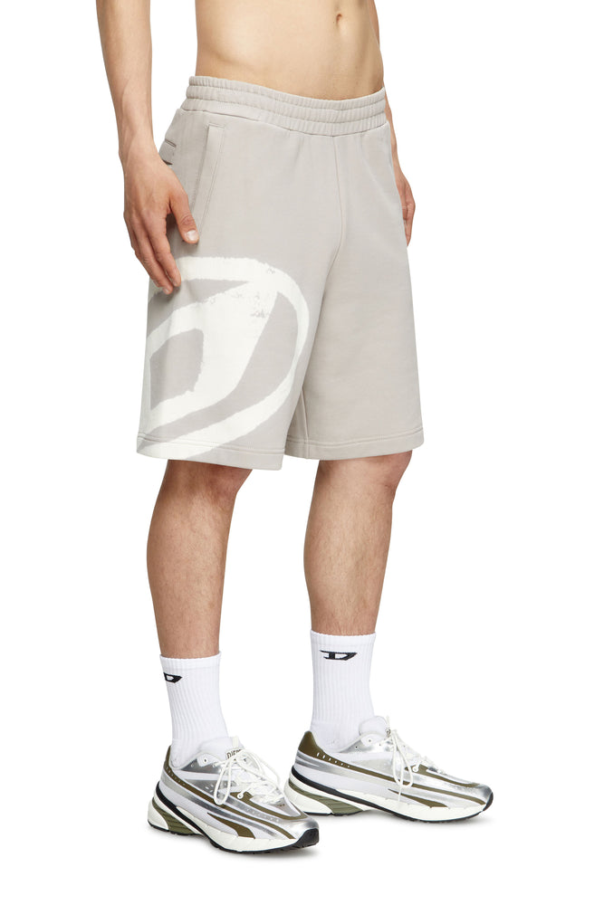 Sweat shorts with bleached logo