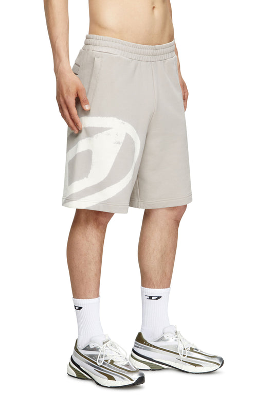 Sweat shorts with bleached logo