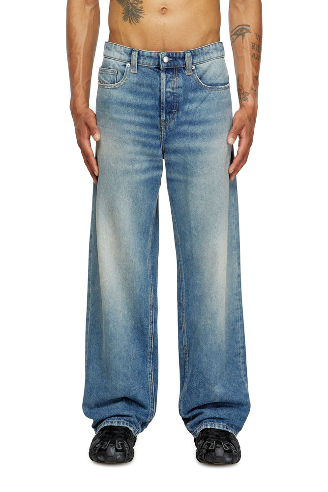 Relaxed Jeans - 2001 D-Macro