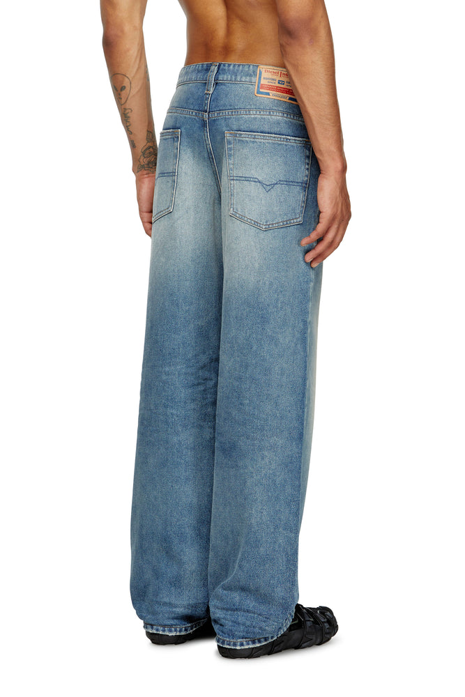 Relaxed Jeans - 2001 D-Macro (1)