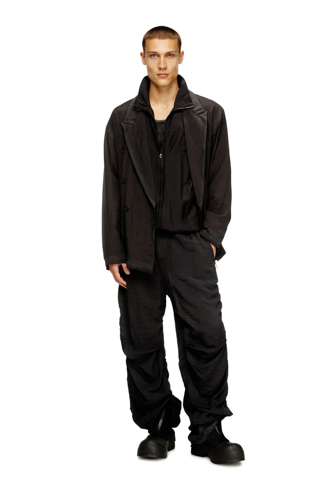 Double-breasted blazer in wrinkled shell (3)