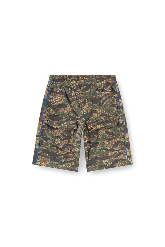 Cargo shorts with mixed camo prints (3)