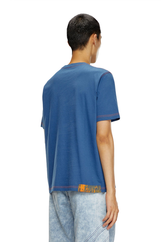 T-shirt with splotched logo (1)