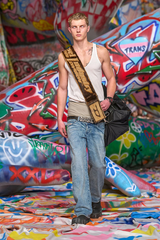 Ribbed tank with Oval D (2)