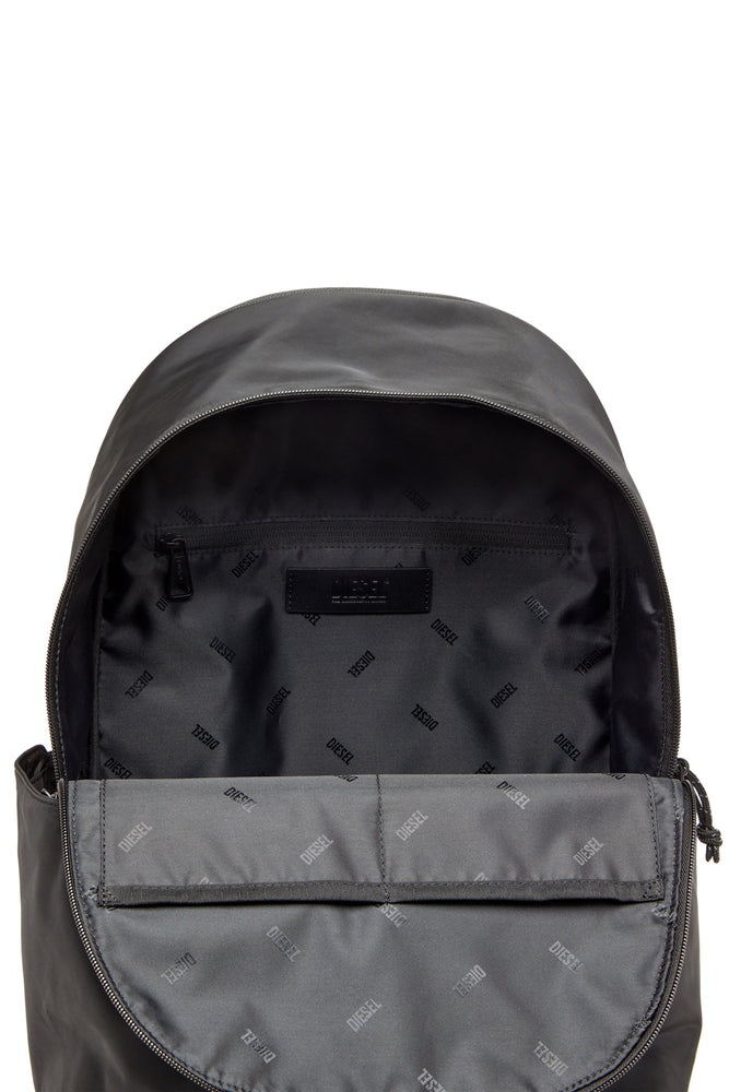 D-Pack-Backpack in satin-touch fabric (3)
