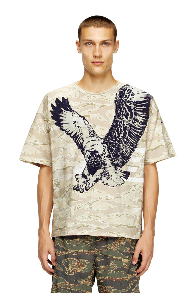 Camo T-shirt with eagle print