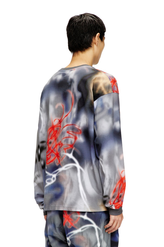 Long-sleeve graffiti-print T-shirt (1)