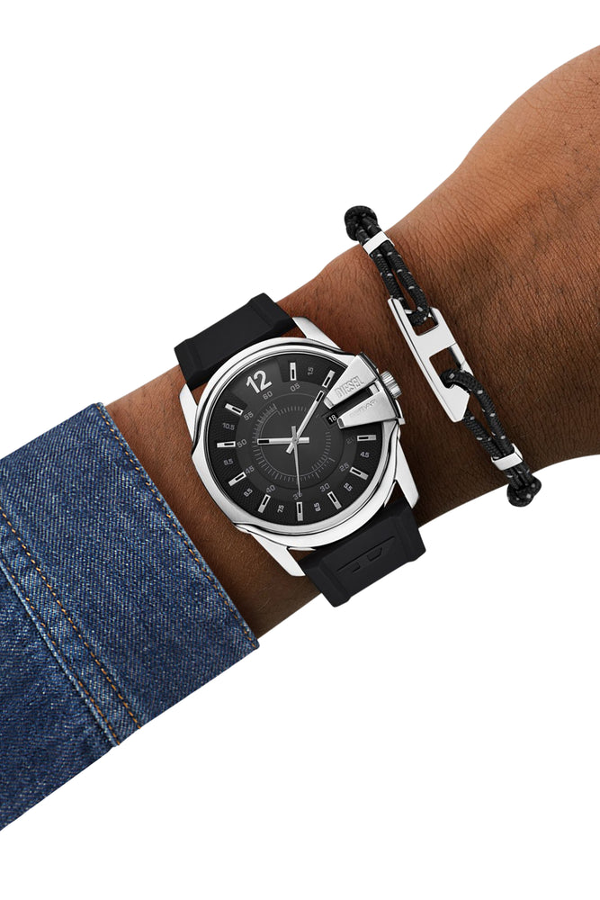 Master Chief Three-Hand Date Black Silicone Watch And Cord Bracelet Set (4)