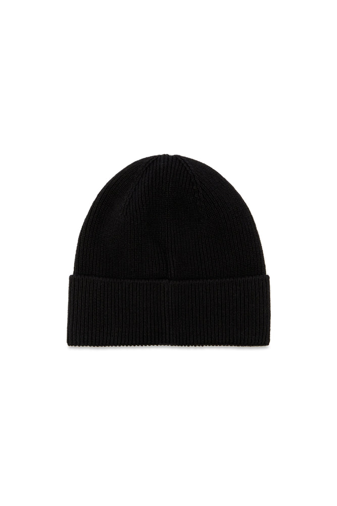 Ribbed beanie with D embroidery (1)