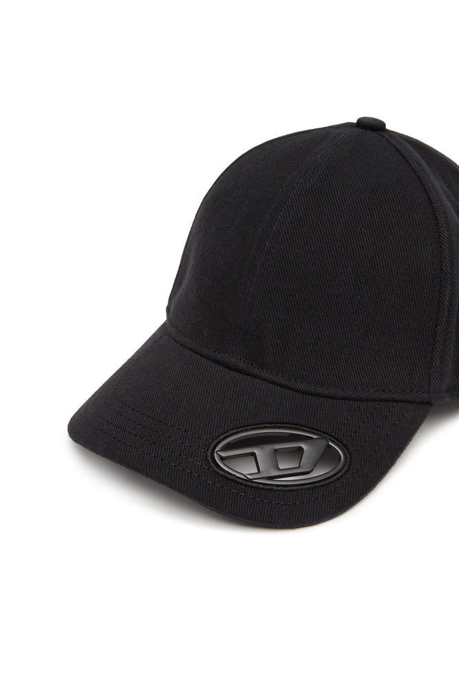 Baseball cap with oval D plaque (2)