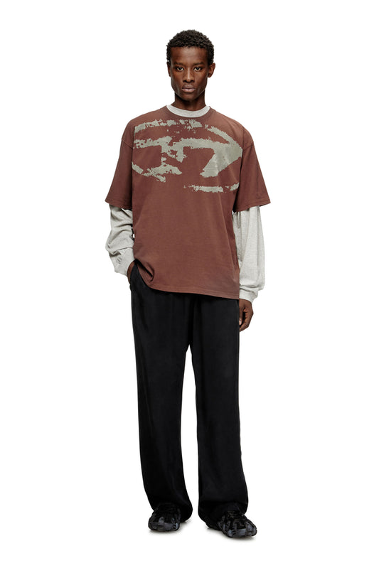 T-shirt with distressed flocked logo (2)