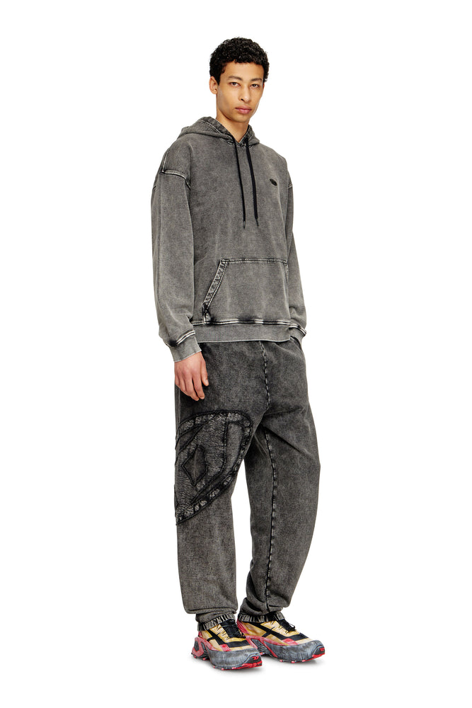 Organic cotton sweatpants with Oval D patch (2)