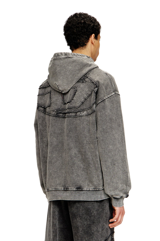 Hoodie with raw-cut back patch (1)