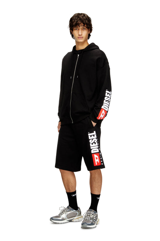 Fleece shorts with maxi logo patch (2)