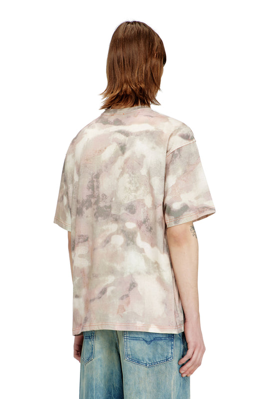 Heavy cotton T-shirt with camo print (1)