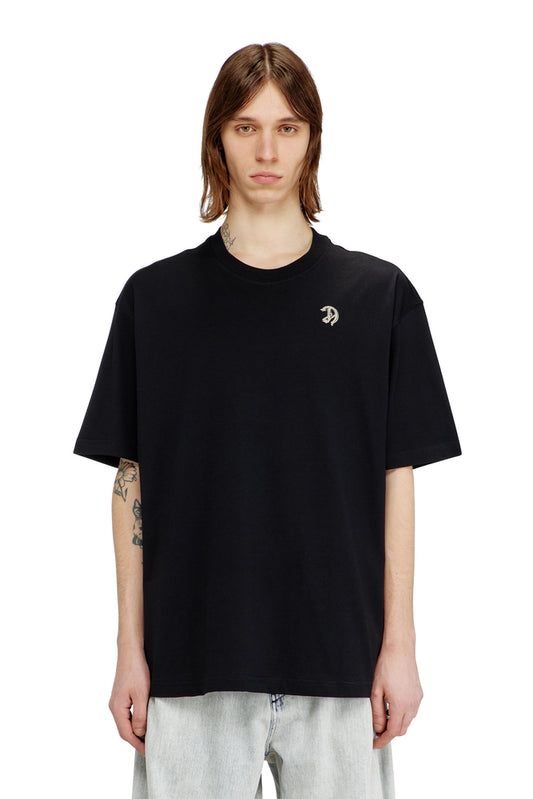 T-shirt with logo patch and graphic print