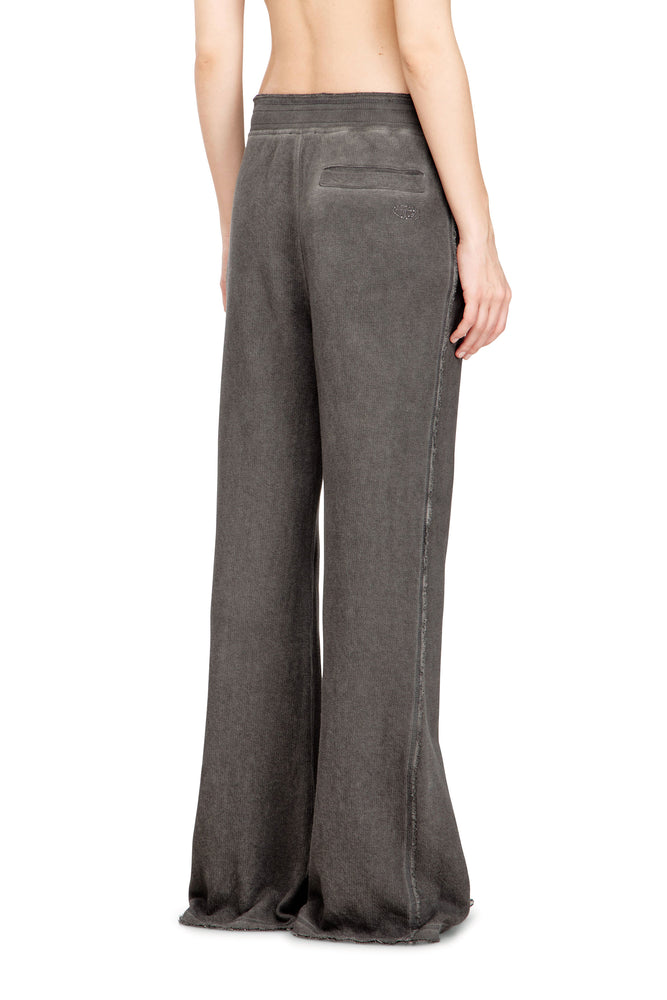 Cotton pants with prints and studs (1)