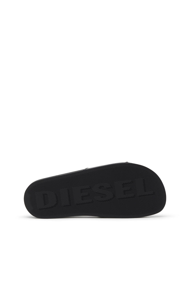 Sa-Clyde -  Rubber slides with moulded Oval D (3)