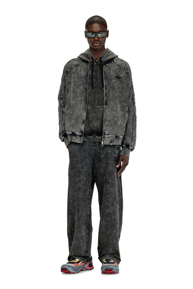 Zip-up sweatshirt with sleeve bands (2)