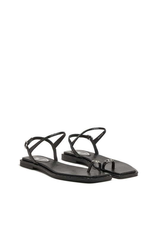 D-AMBER - Sandals in leather with metallic logo (1)