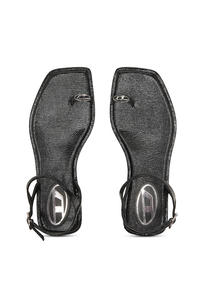 D-AMBER - Sandals in leather with metallic logo (4)