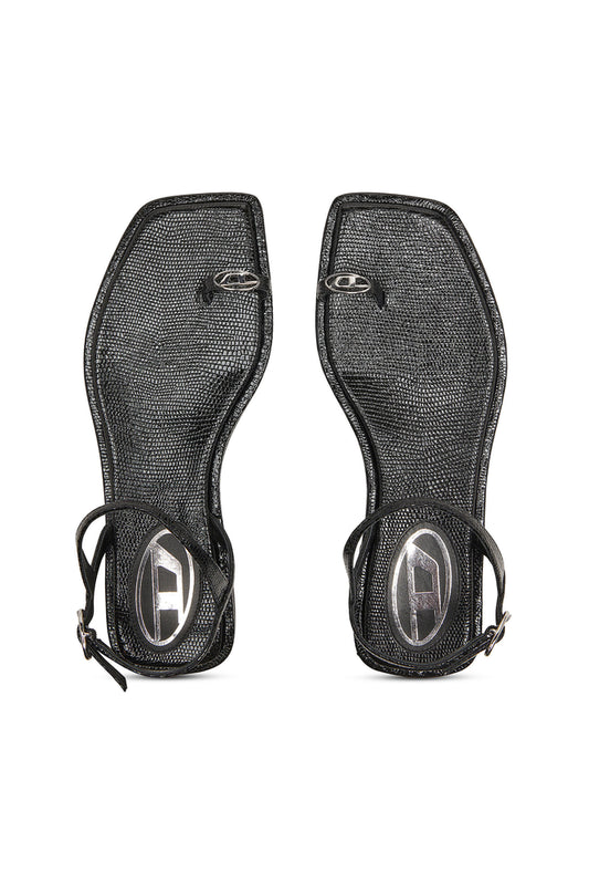 D-AMBER - Sandals in leather with metallic logo (4)