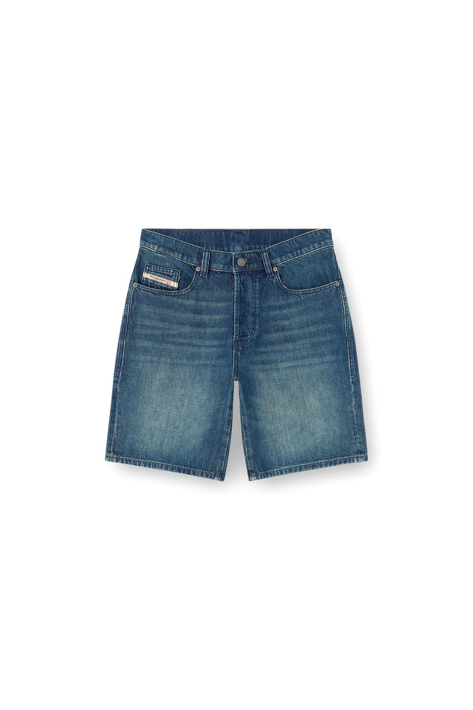 Denim shorts with a clean look (3)