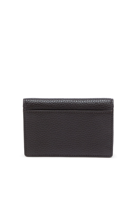 Slim card holder in grainy leather (1)