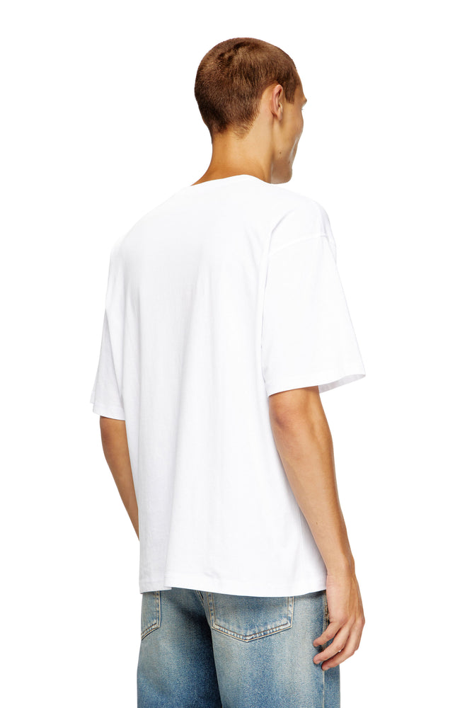 T-Shirt With Embroidered D Patch (1)