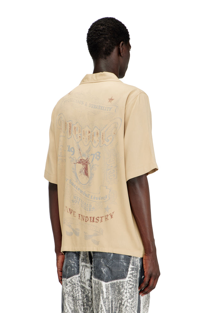 Fluid bowling shirt with faded logo graphic (1)