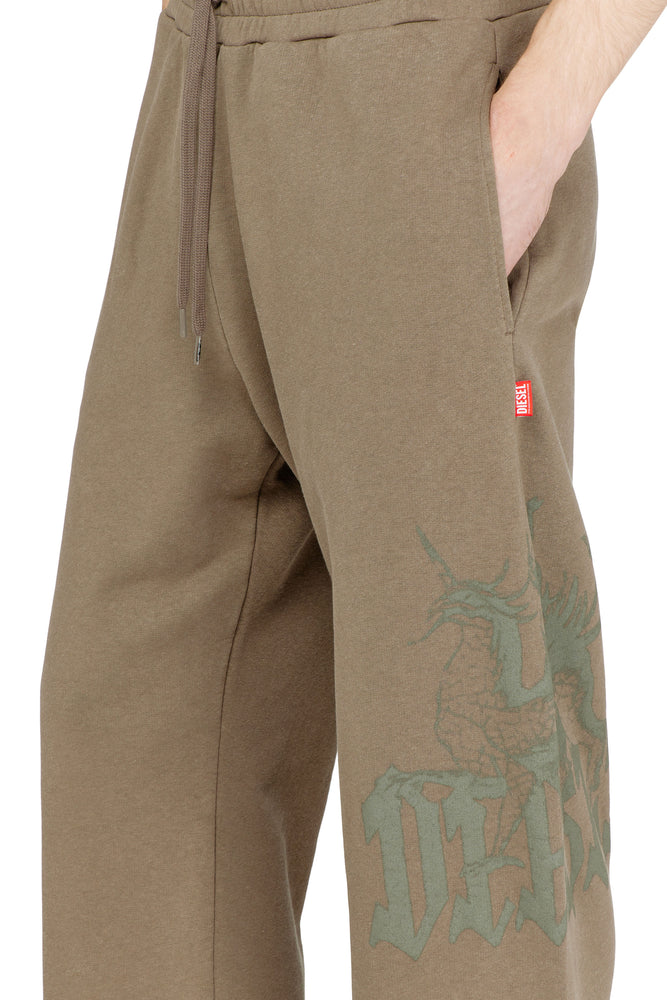 Treated pants with logo print (2)