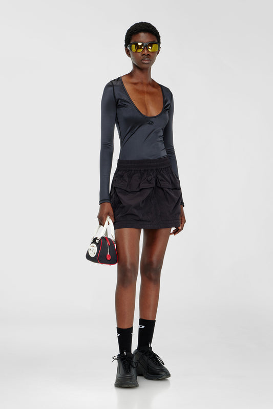 Nylon slim top scoop neck with Logo Oval D embroidery (2)