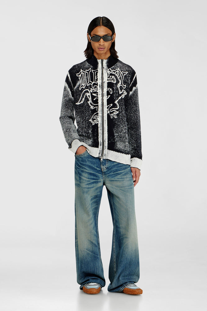 Treated zip cardigan with griffin motif (3)