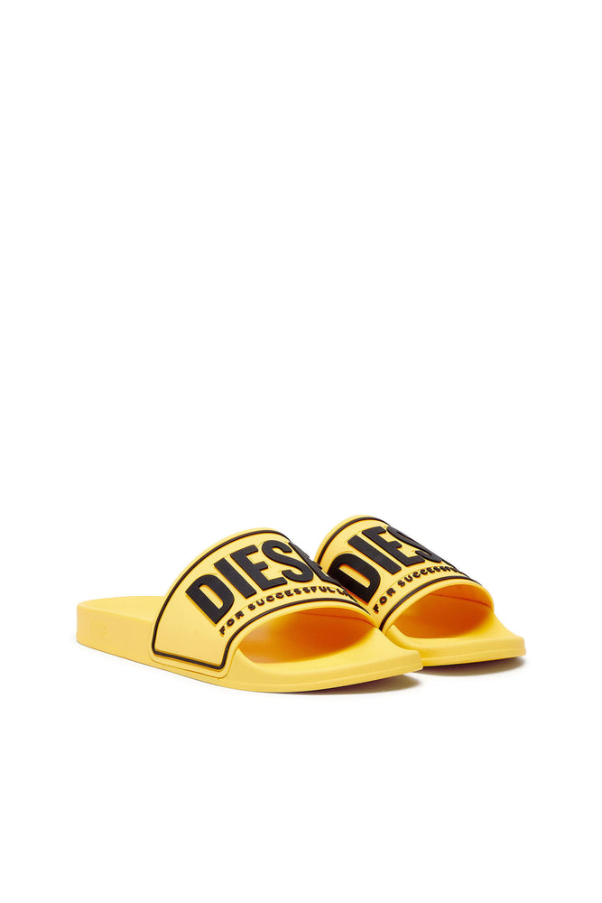 Sa-Mayemi-Pool slides with 3D logo (1)