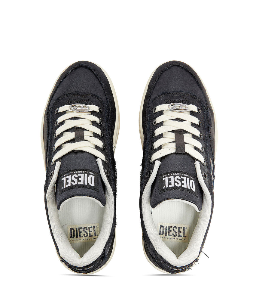 S-Tracker-D - Sneakers in satin with raw edges (4)