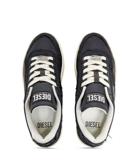S-Tracker-D - Sneakers in satin with raw edges (4)